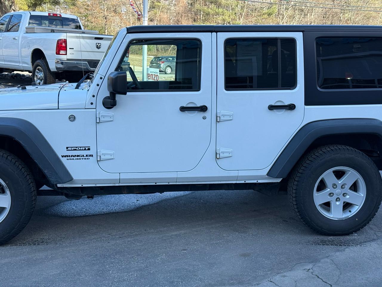 Jeep Wrangler Unlimited Sport 4WD 2017