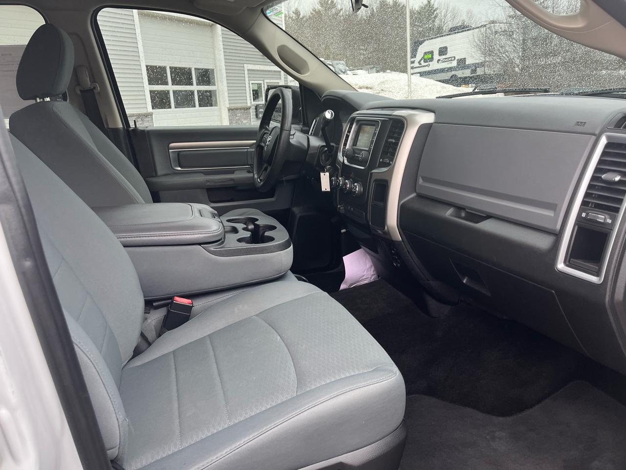 RAM 2500 SLT Crew Cab SWB 4WD 2017