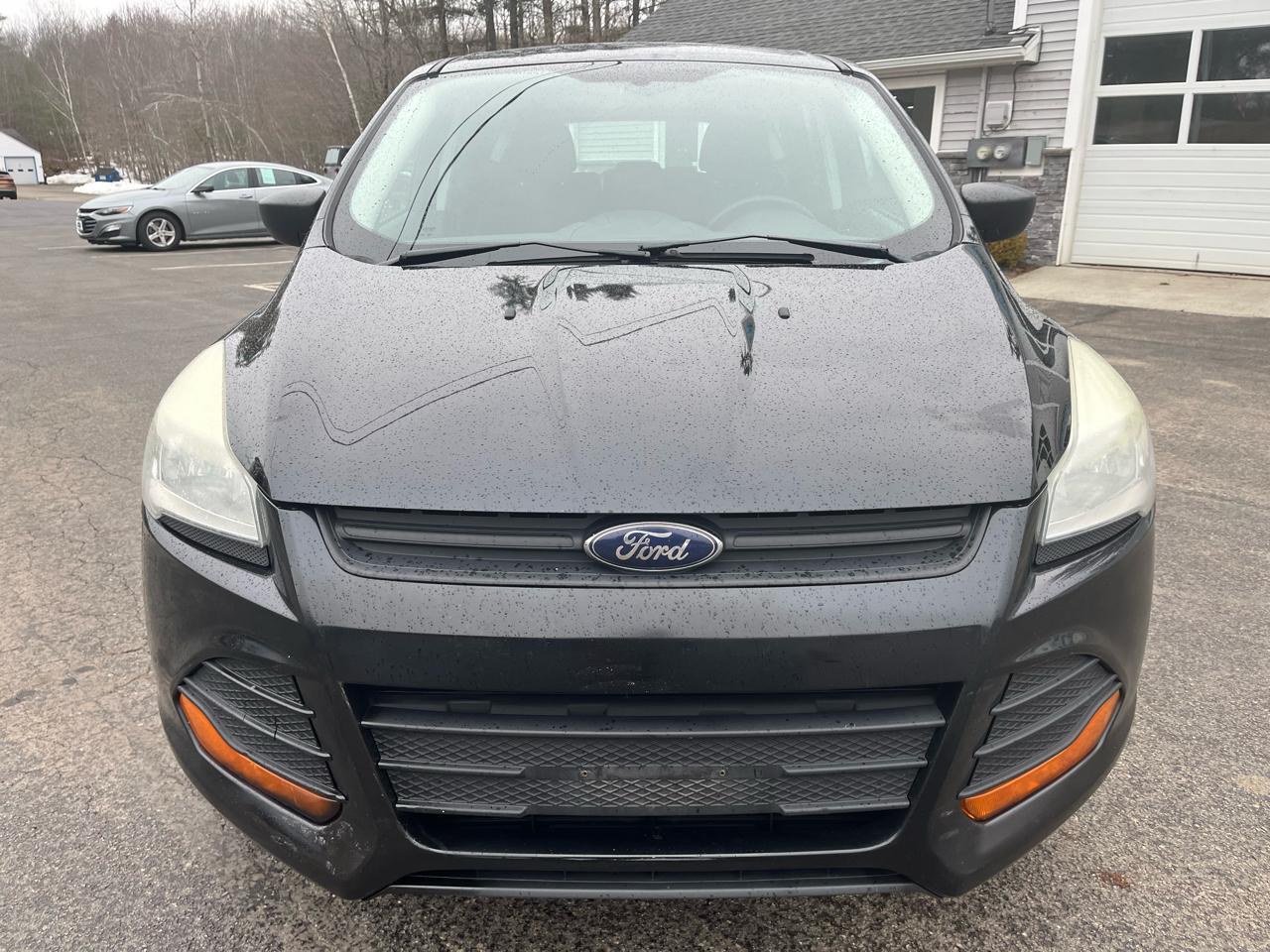 Ford Escape S FWD 2014