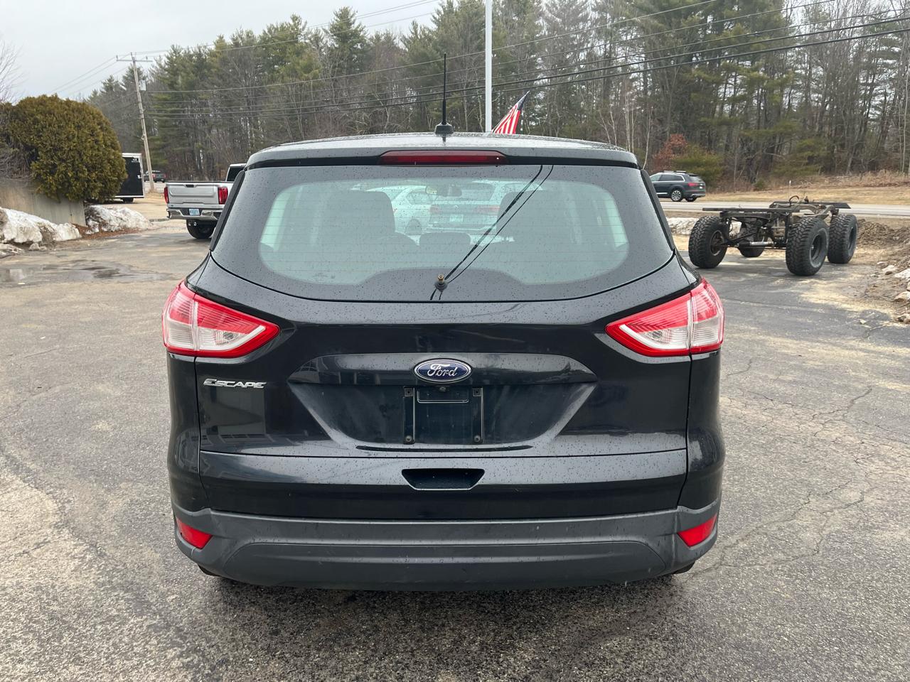 Ford Escape S FWD 2014