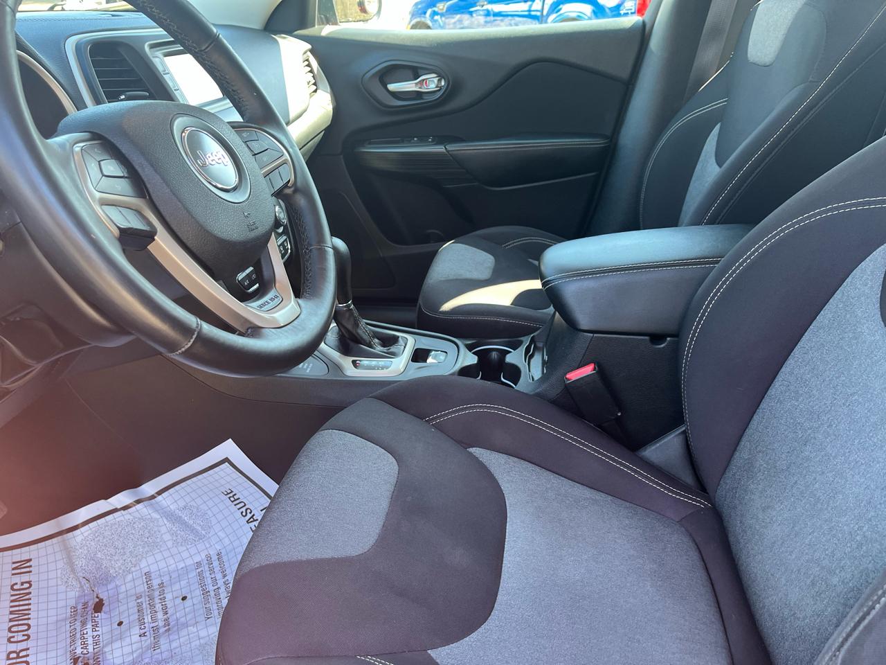 Jeep Cherokee Sport 4WD 2014