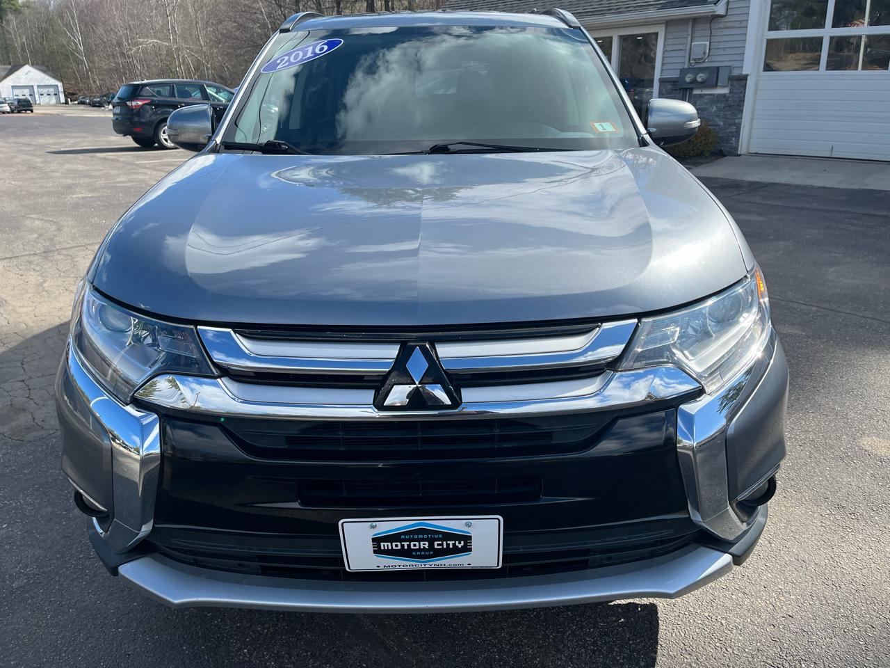 Mitsubishi Outlander SE AWD 2016