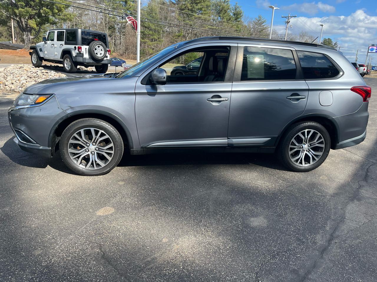 Mitsubishi Outlander SE AWD 2016