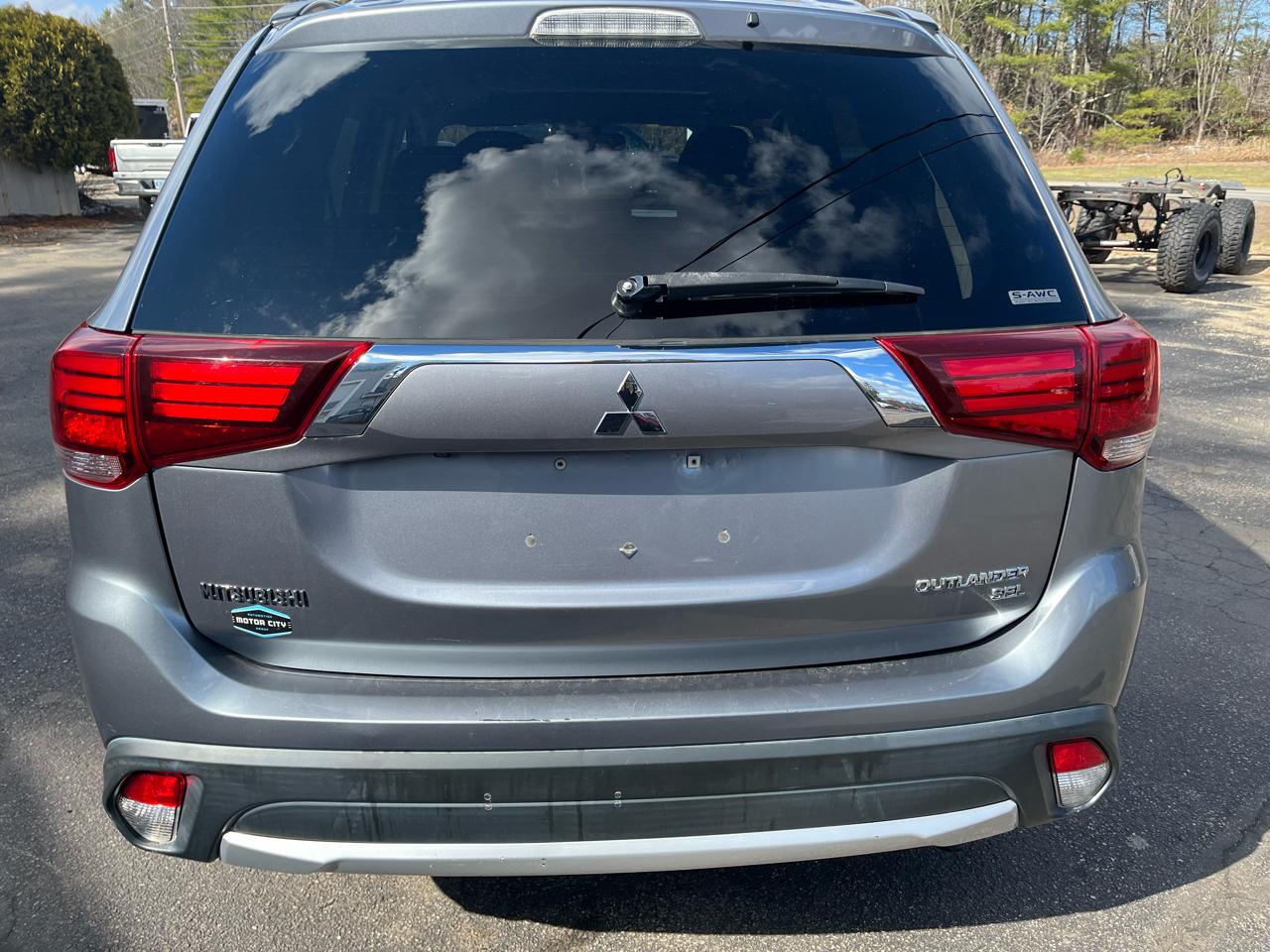 Mitsubishi Outlander SE AWD 2016