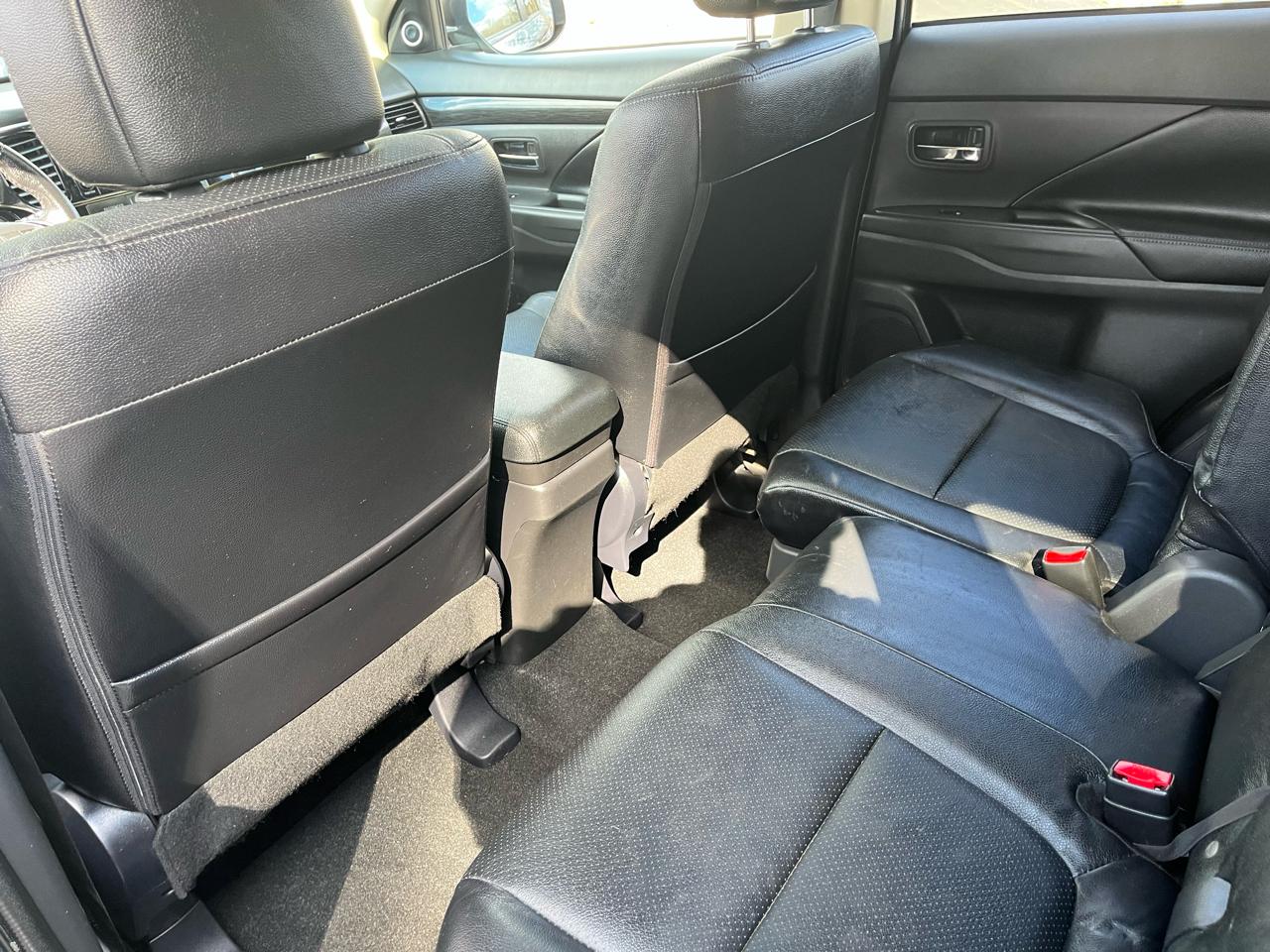 Mitsubishi Outlander SE AWD 2016