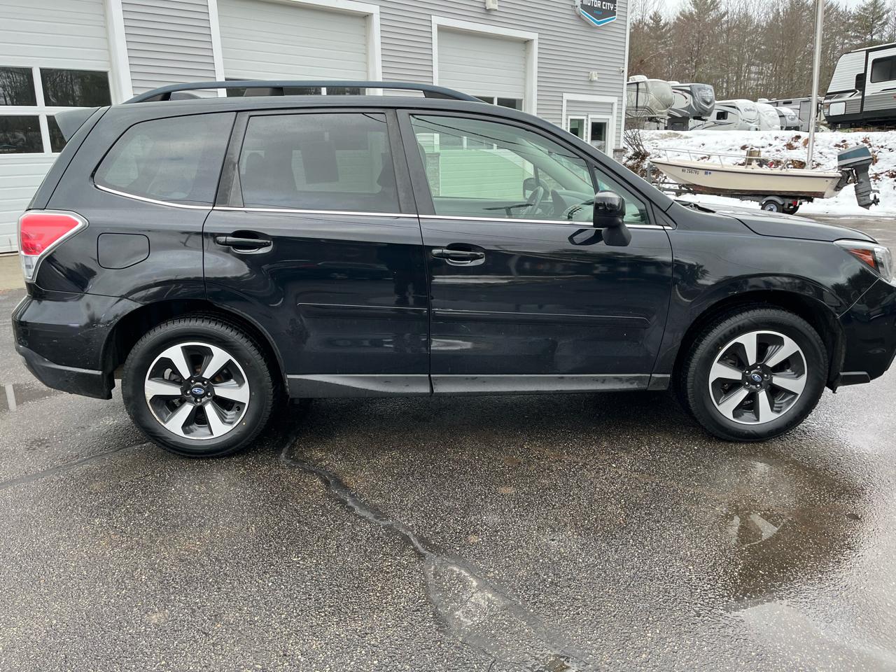 Subaru Forester 2.5i Touring 2017