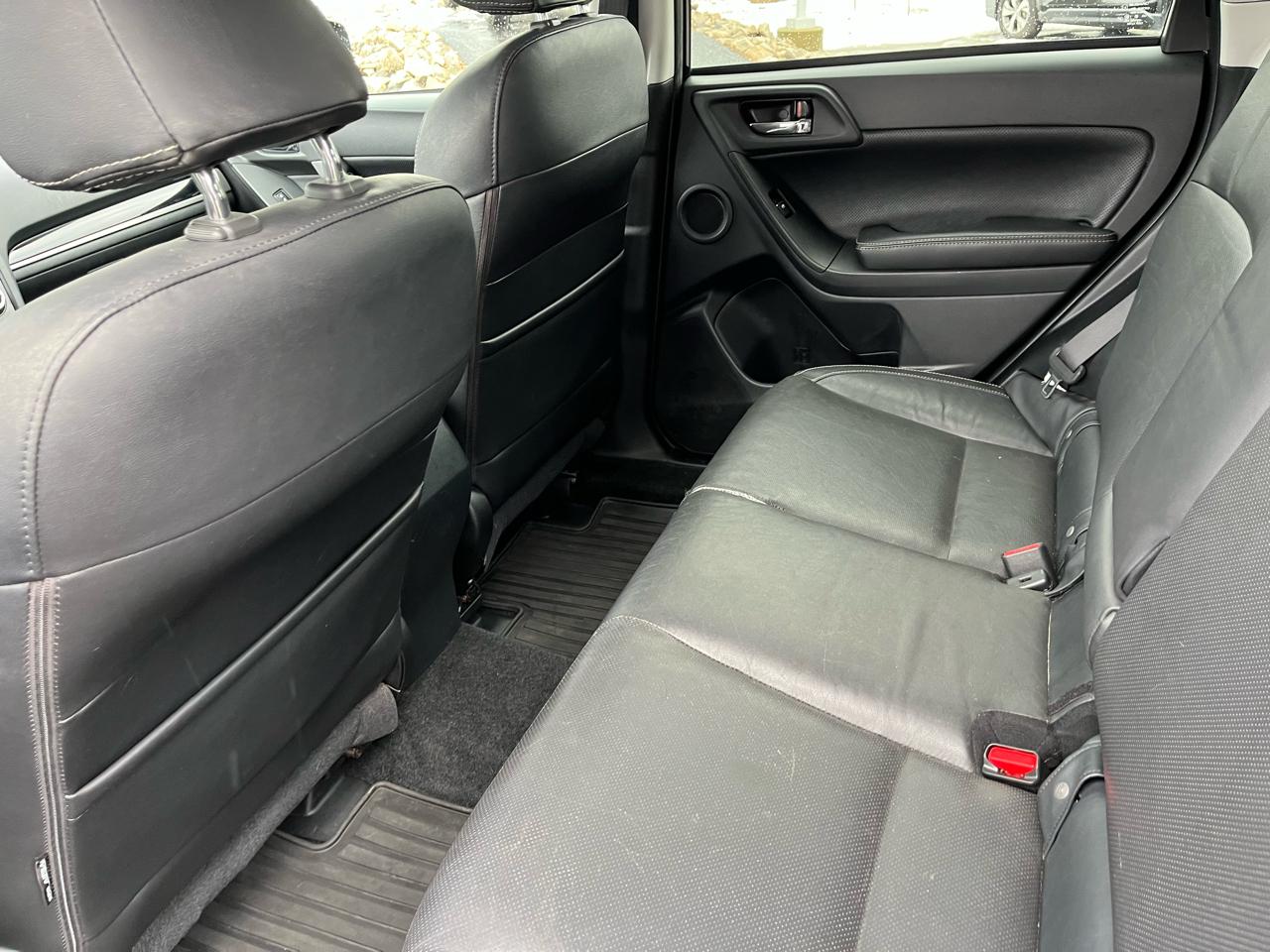 Subaru Forester 2.5i Touring 2017