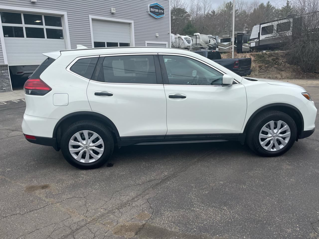 Nissan Rogue  2017