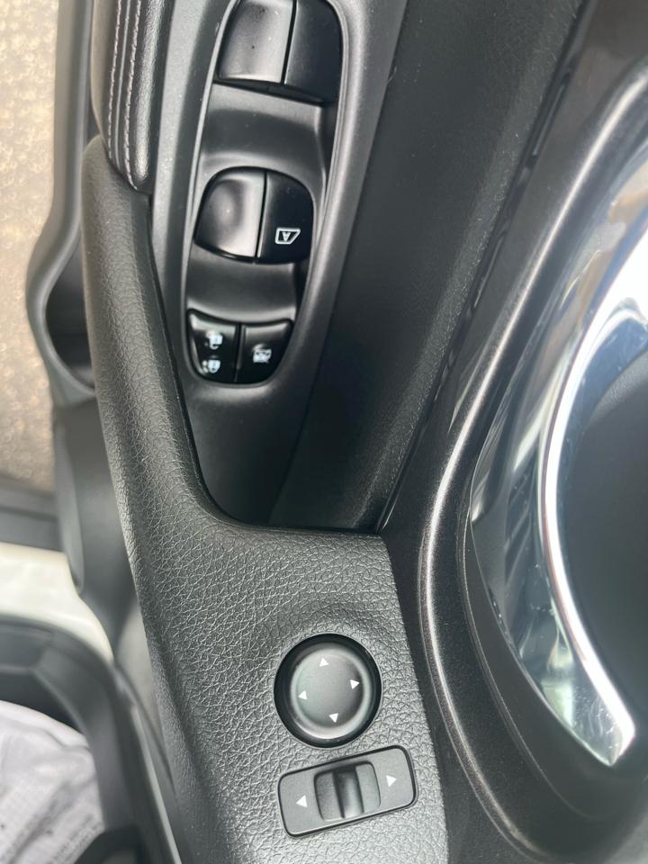 Nissan Rogue  2017
