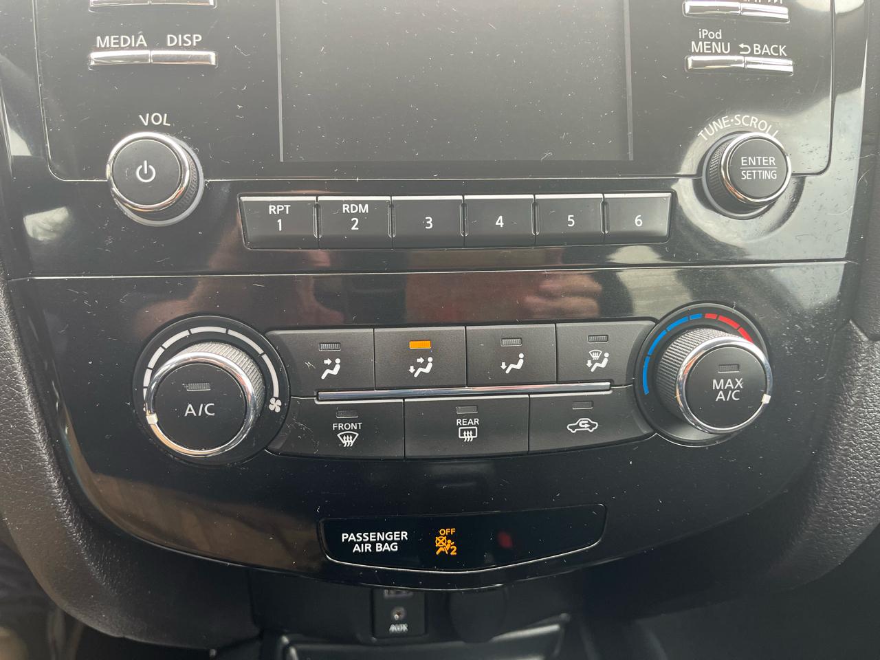 Nissan Rogue  2017