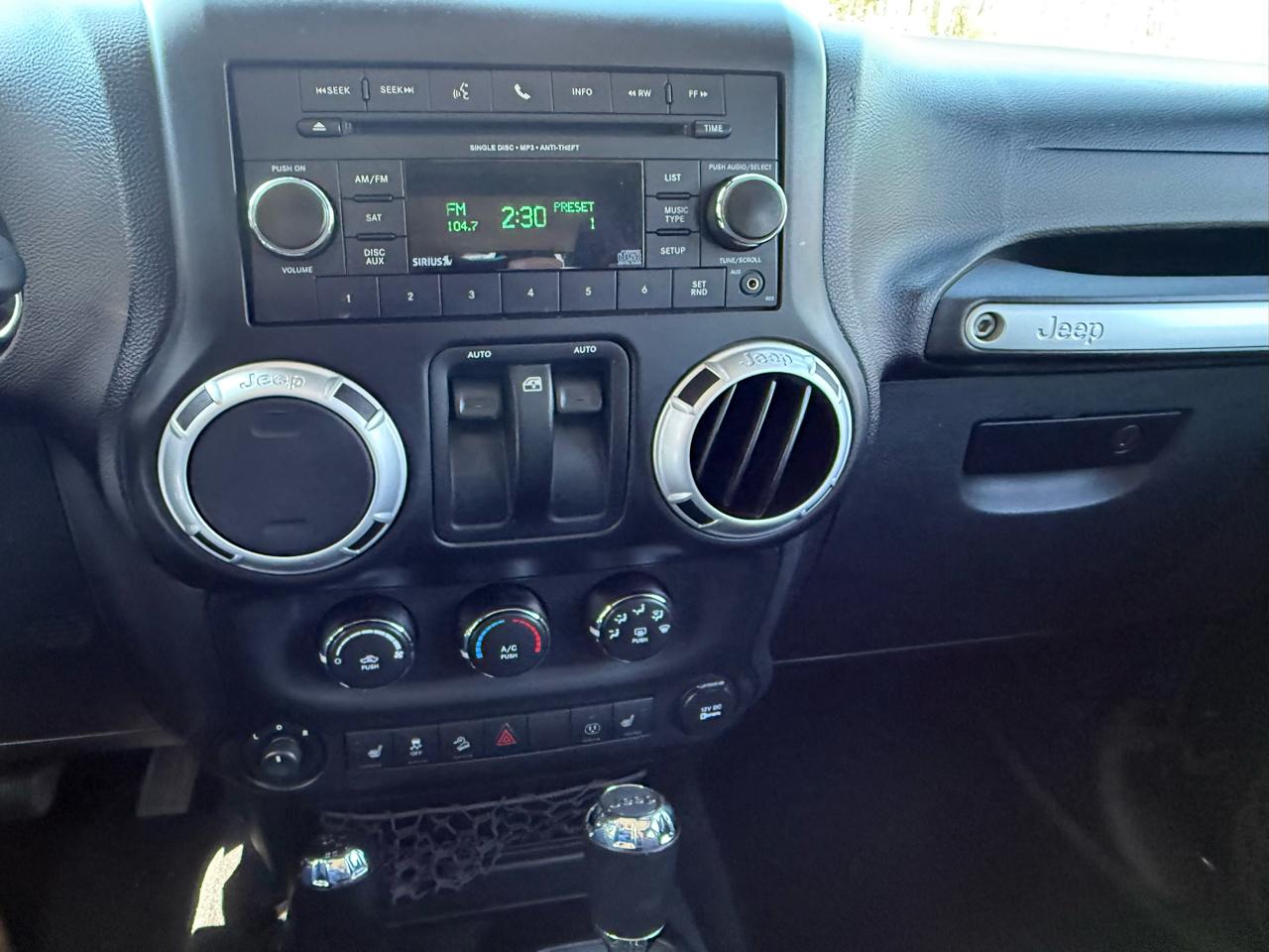 Jeep Wrangler Sahara 4WD 2013