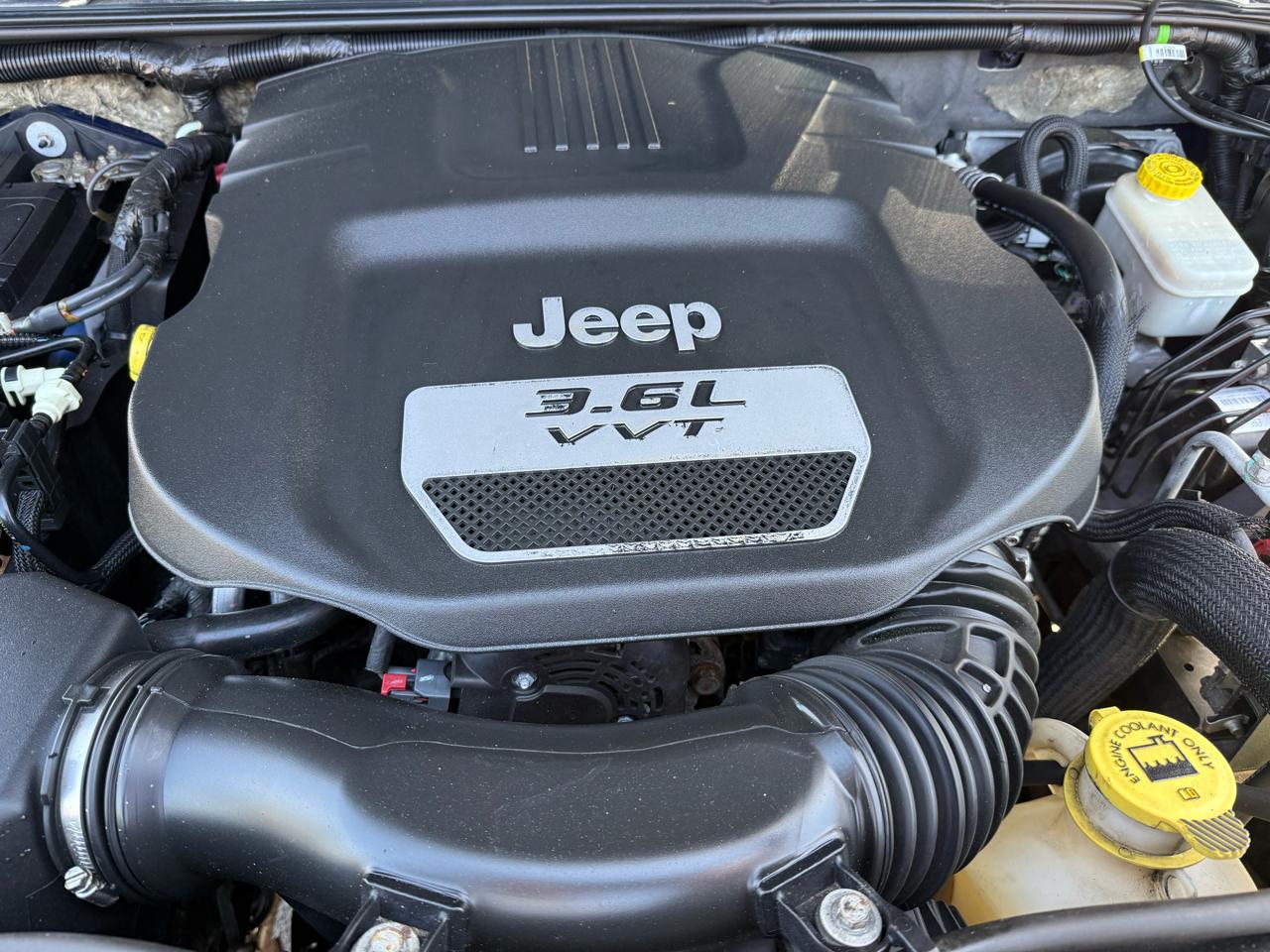 Jeep Wrangler Sahara 4WD 2013