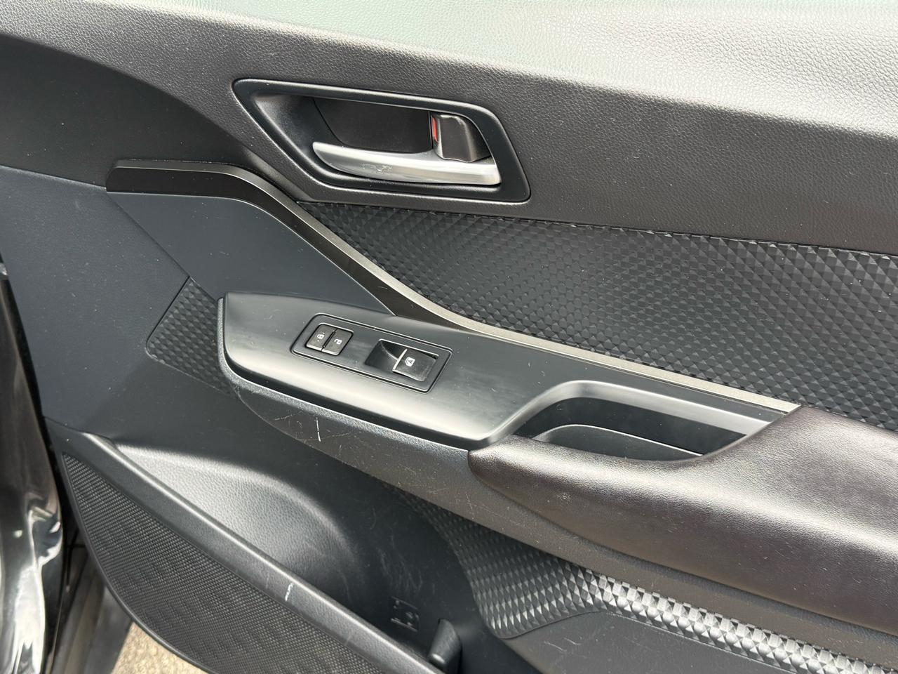 Toyota C-HR XLE 2018