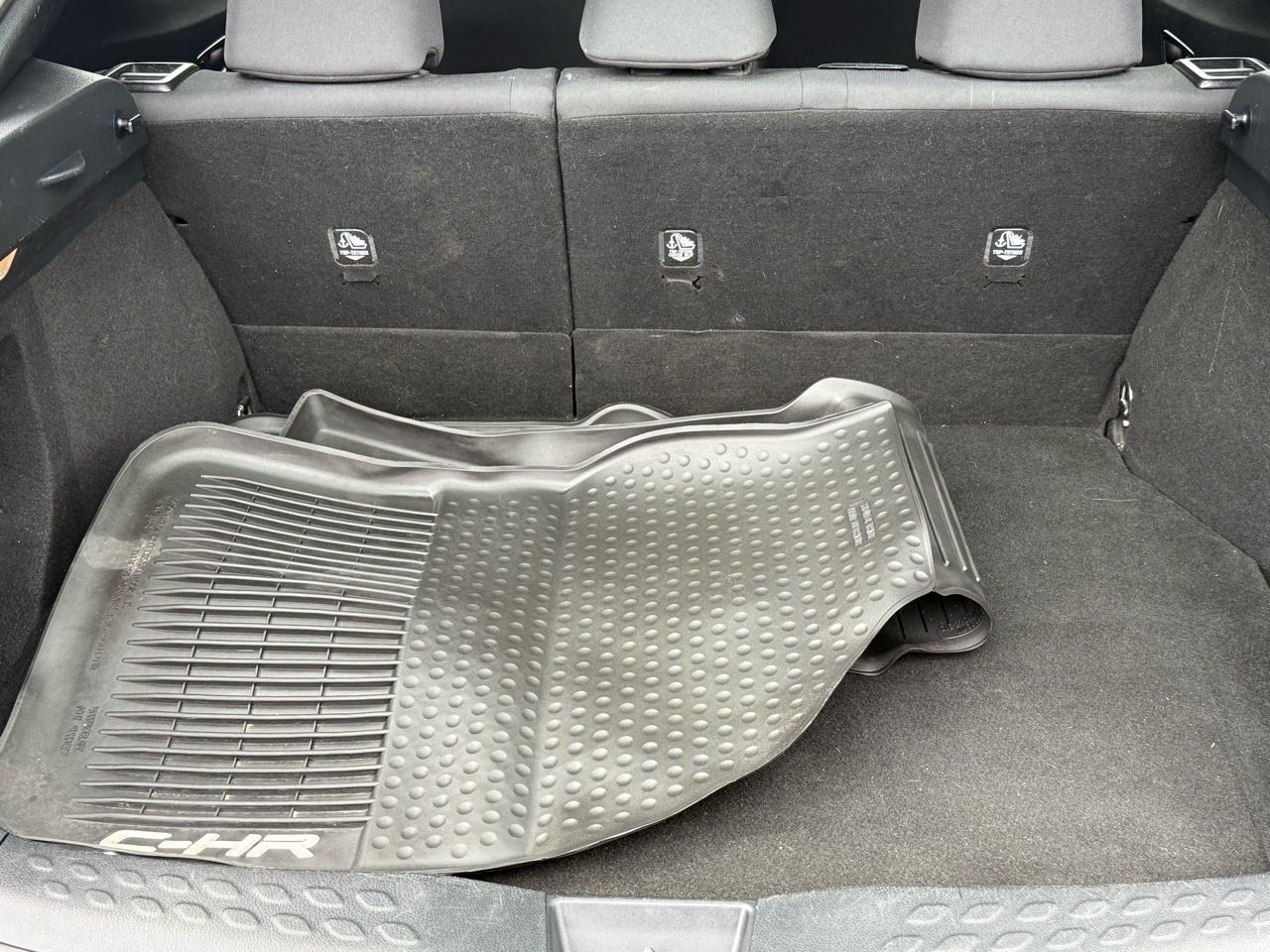 Toyota C-HR XLE 2018