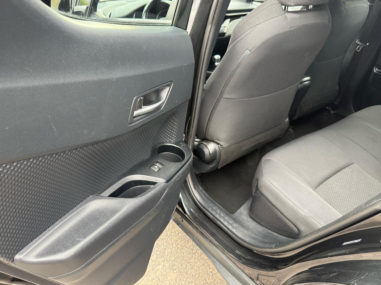 Toyota C-HR XLE 2018