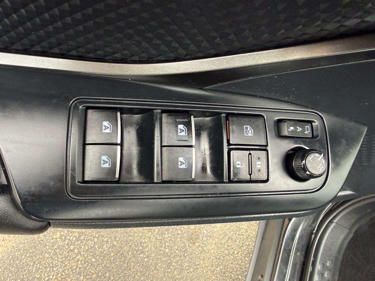 Toyota C-HR XLE 2018