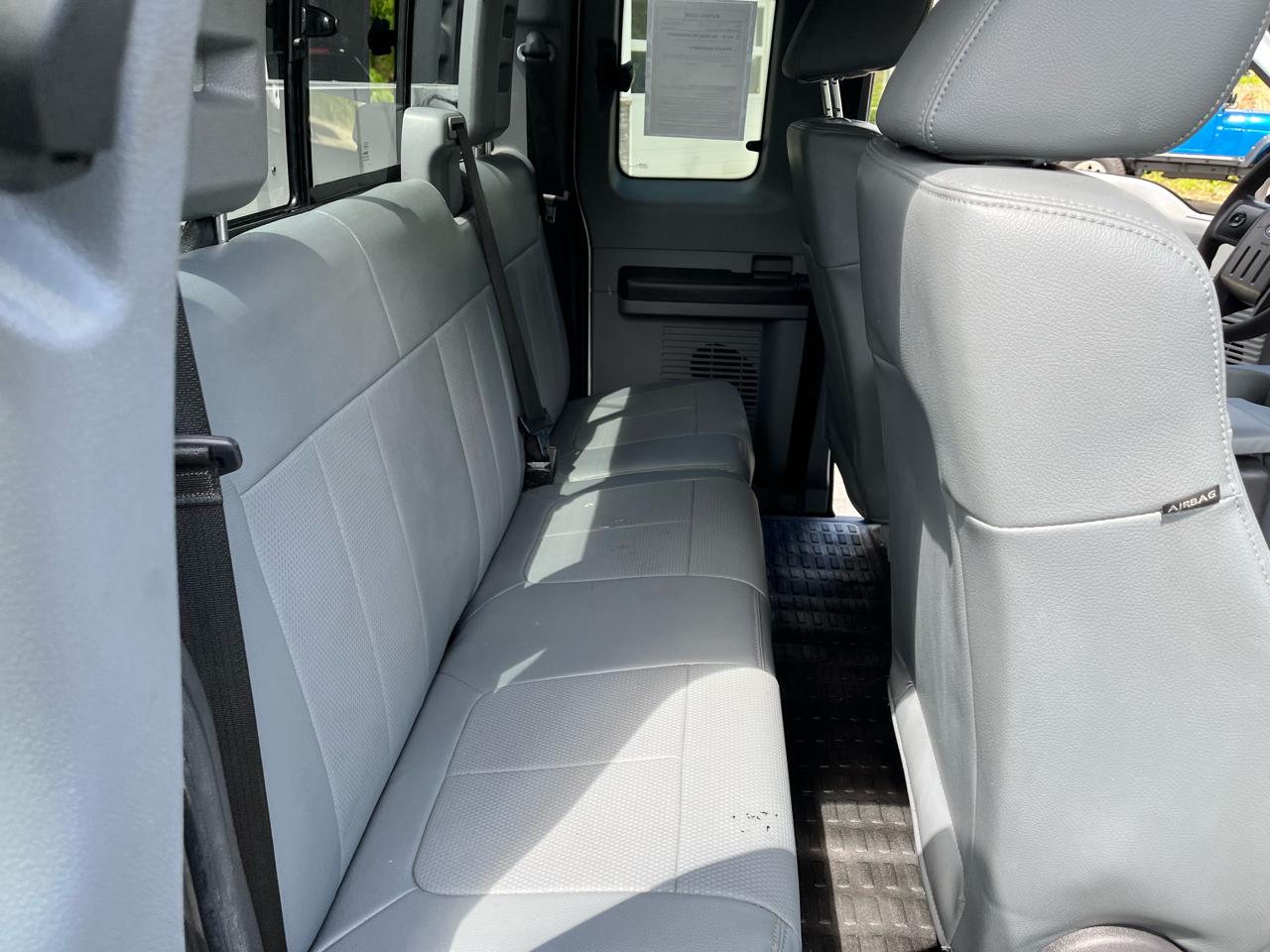 Ford F-350 SD XL SuperCab 4WD 2015