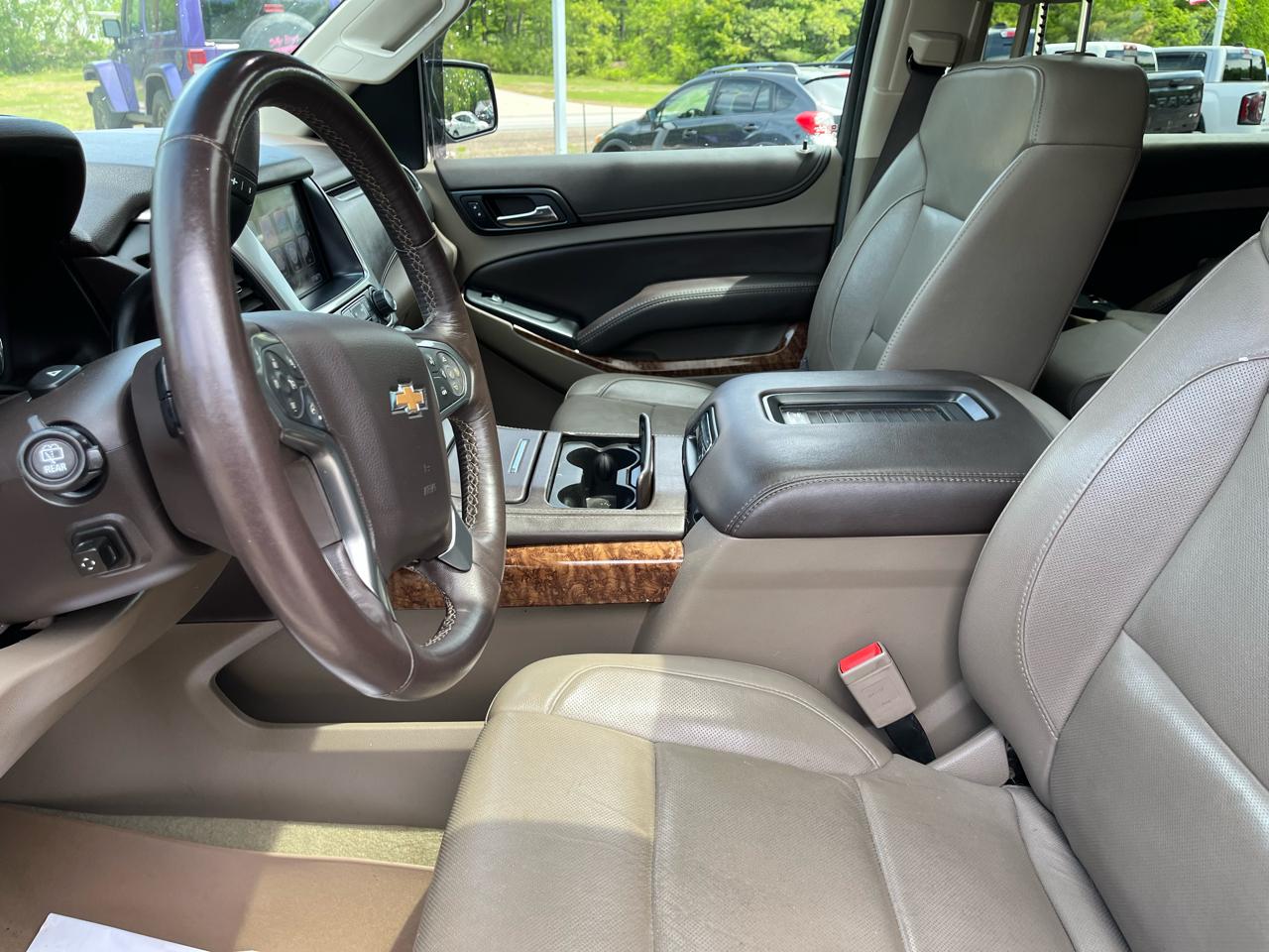 Chevrolet Suburban Premier 4WD 2017