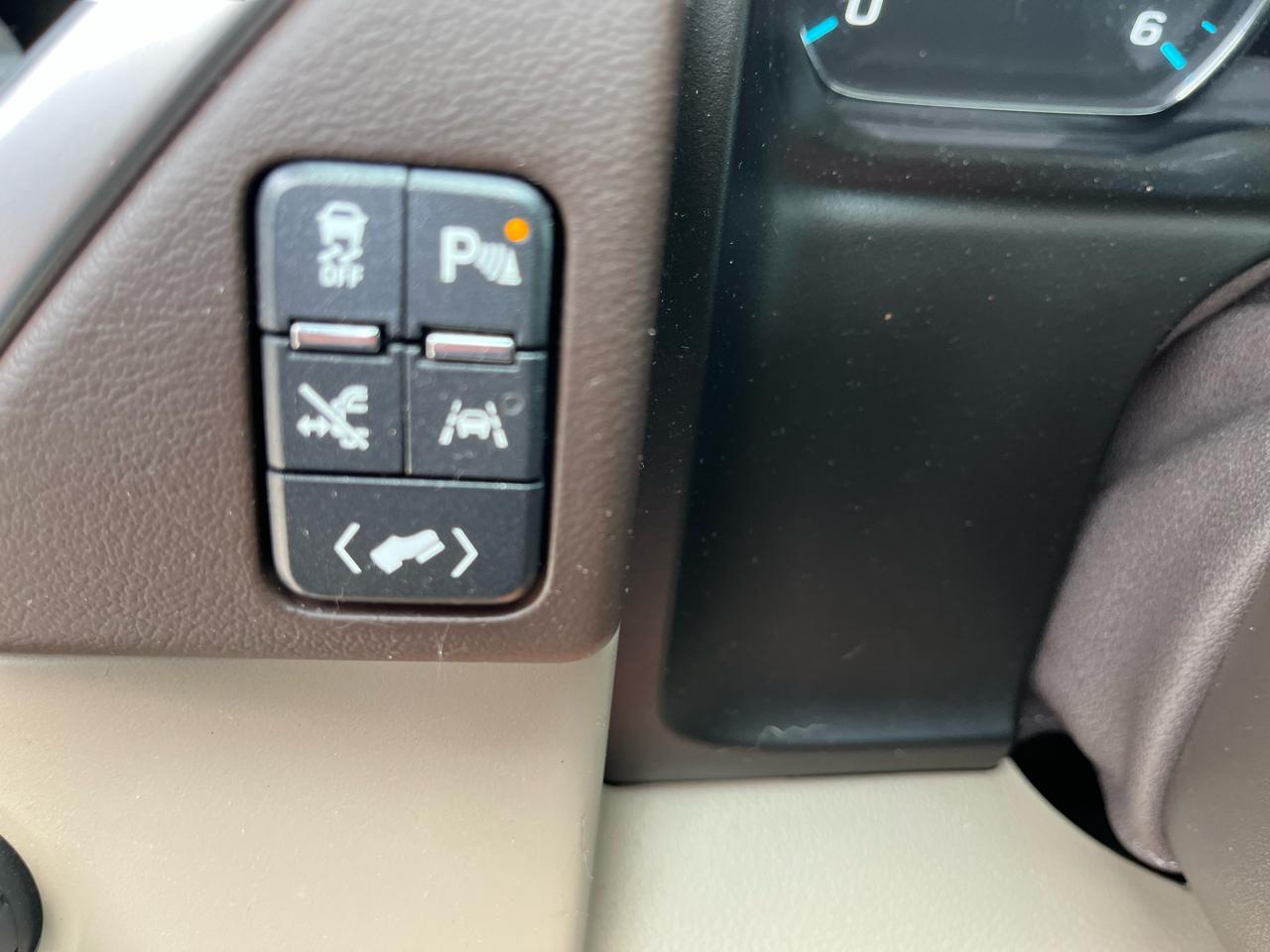 Chevrolet Suburban Premier 4WD 2017