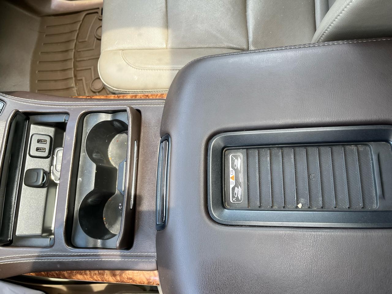 Chevrolet Suburban Premier 4WD 2017