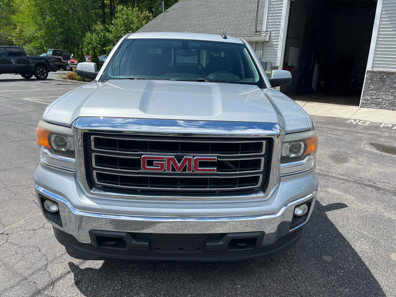 GMC Sierra 1500 SLE Crew Cab Short Box 4WD 2015