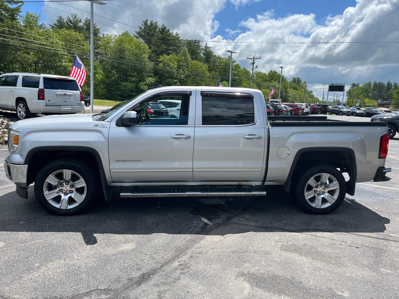 GMC Sierra 1500 SLE Crew Cab Short Box 4WD 2015