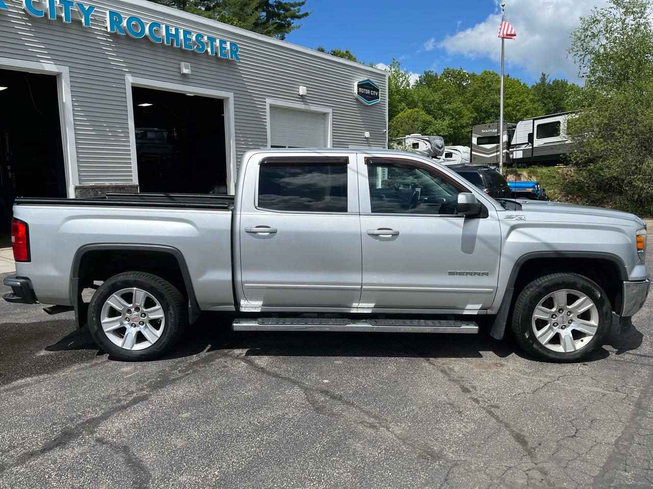 GMC Sierra 1500 SLE Crew Cab Short Box 4WD 2015