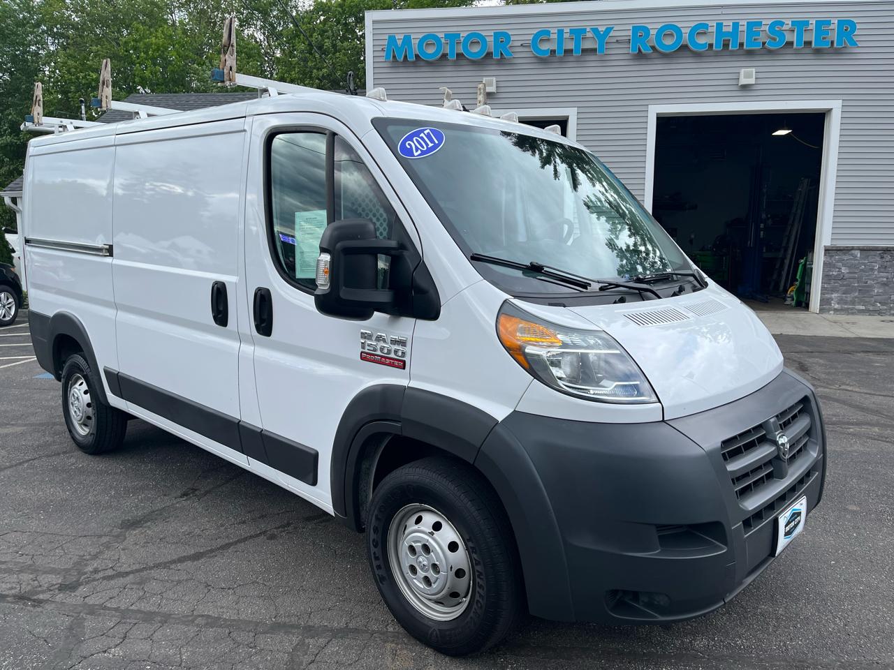 RAM Promaster 1500 Low Roof Tradesman 136-in. WB 2017