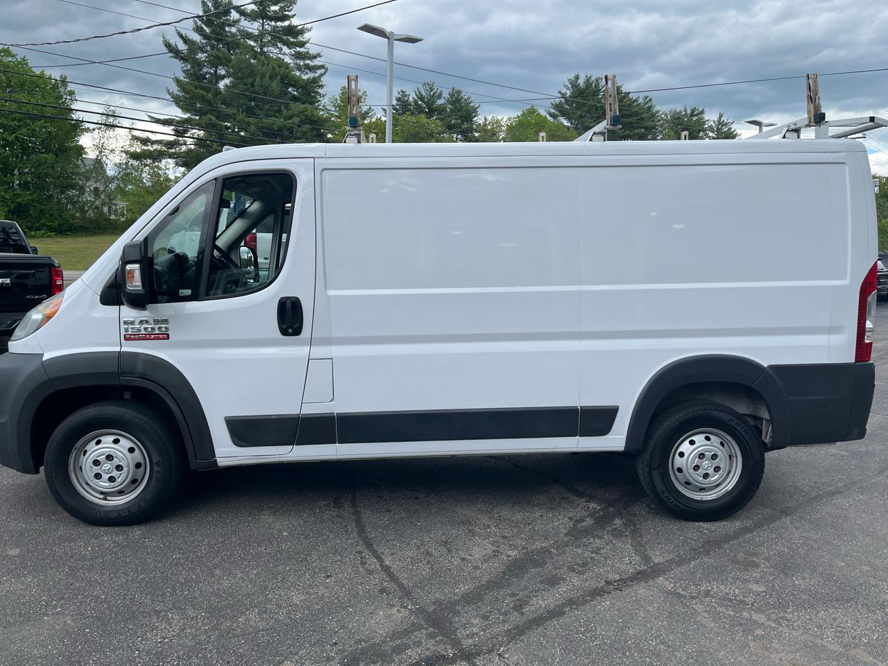 RAM Promaster 1500 Low Roof Tradesman 136-in. WB 2017