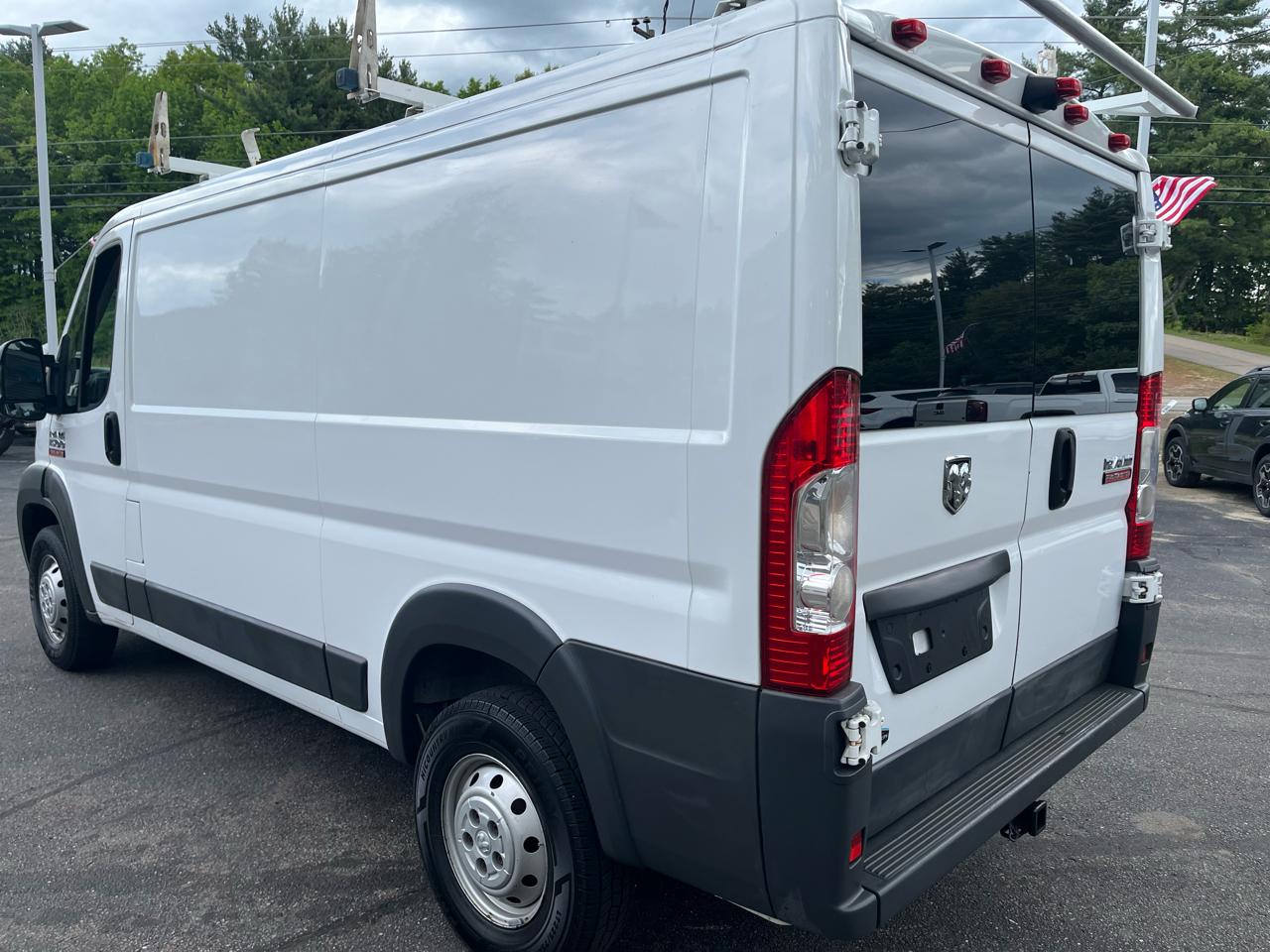 RAM Promaster 1500 Low Roof Tradesman 136-in. WB 2017