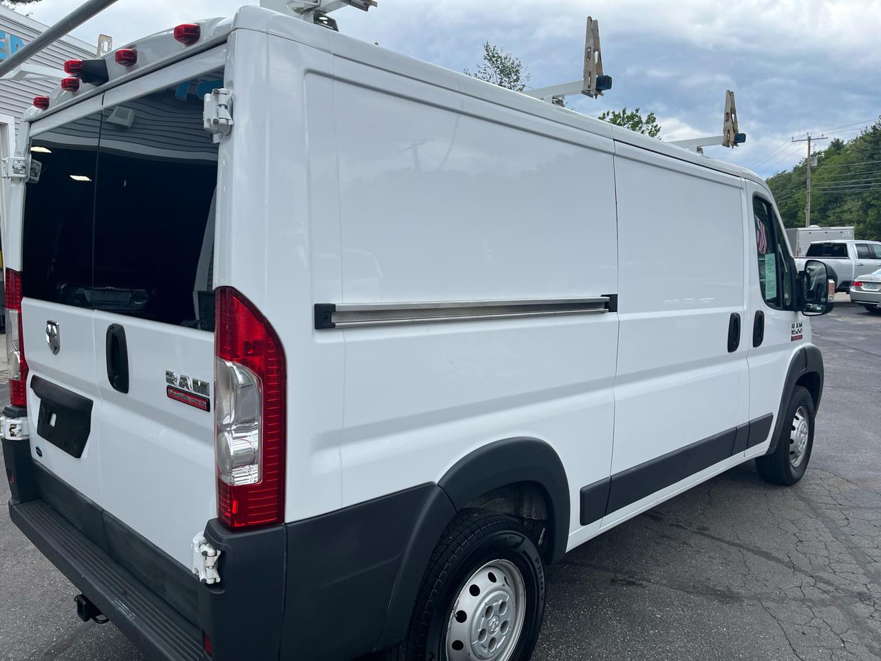 RAM Promaster 1500 Low Roof Tradesman 136-in. WB 2017