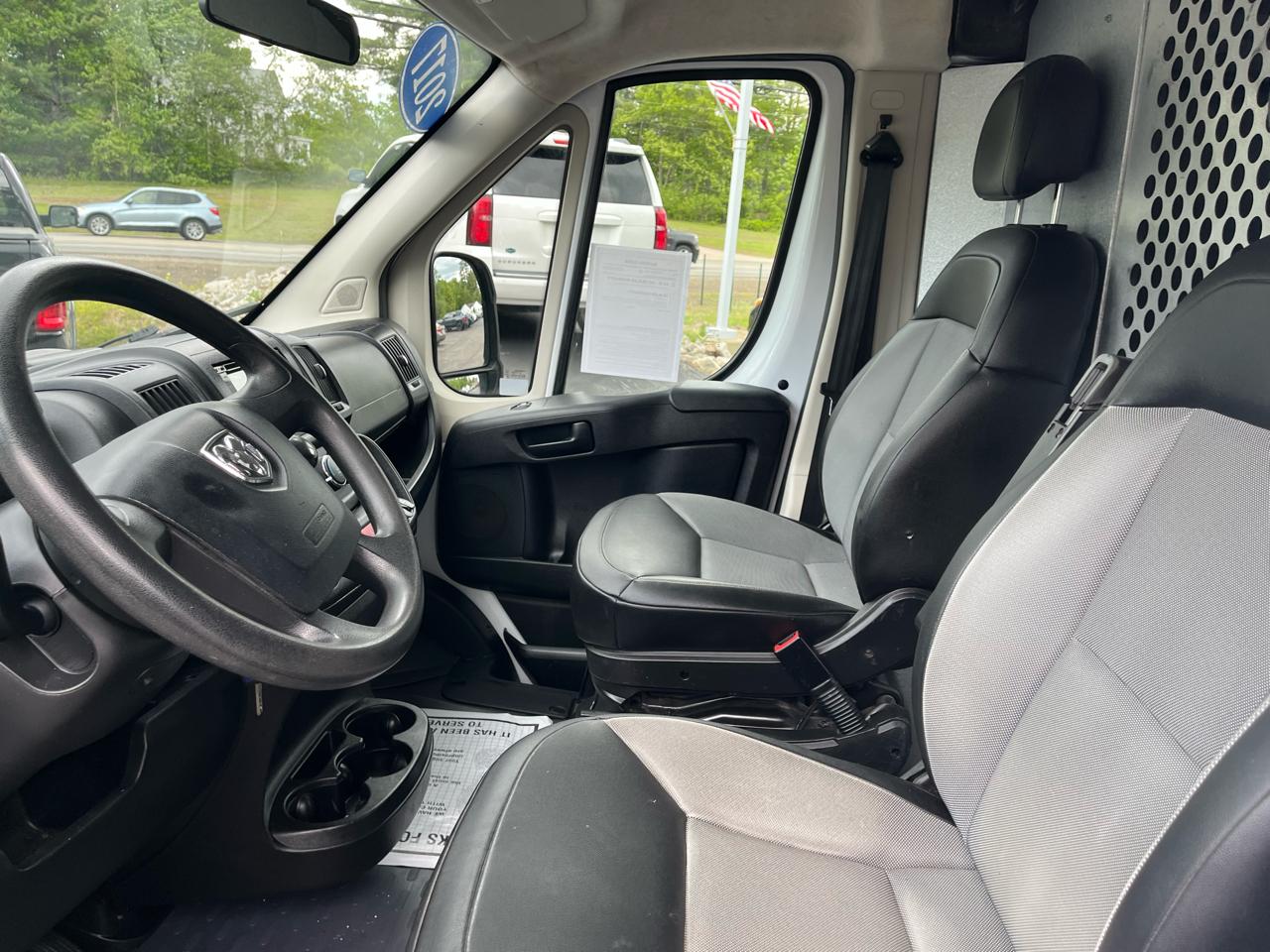 RAM Promaster 1500 Low Roof Tradesman 136-in. WB 2017
