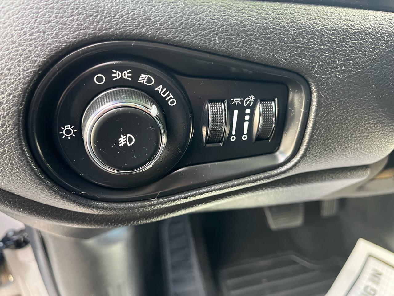 Jeep Renegade Latitude 4WD 2015