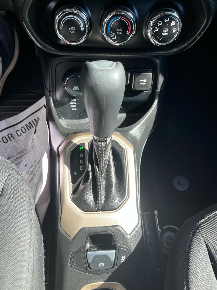 Jeep Renegade Latitude 4WD 2015