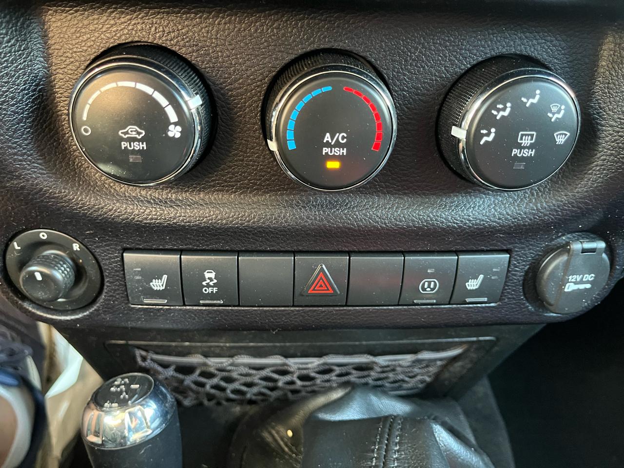 Jeep Wrangler Unlimited Sahara 4WD 2016