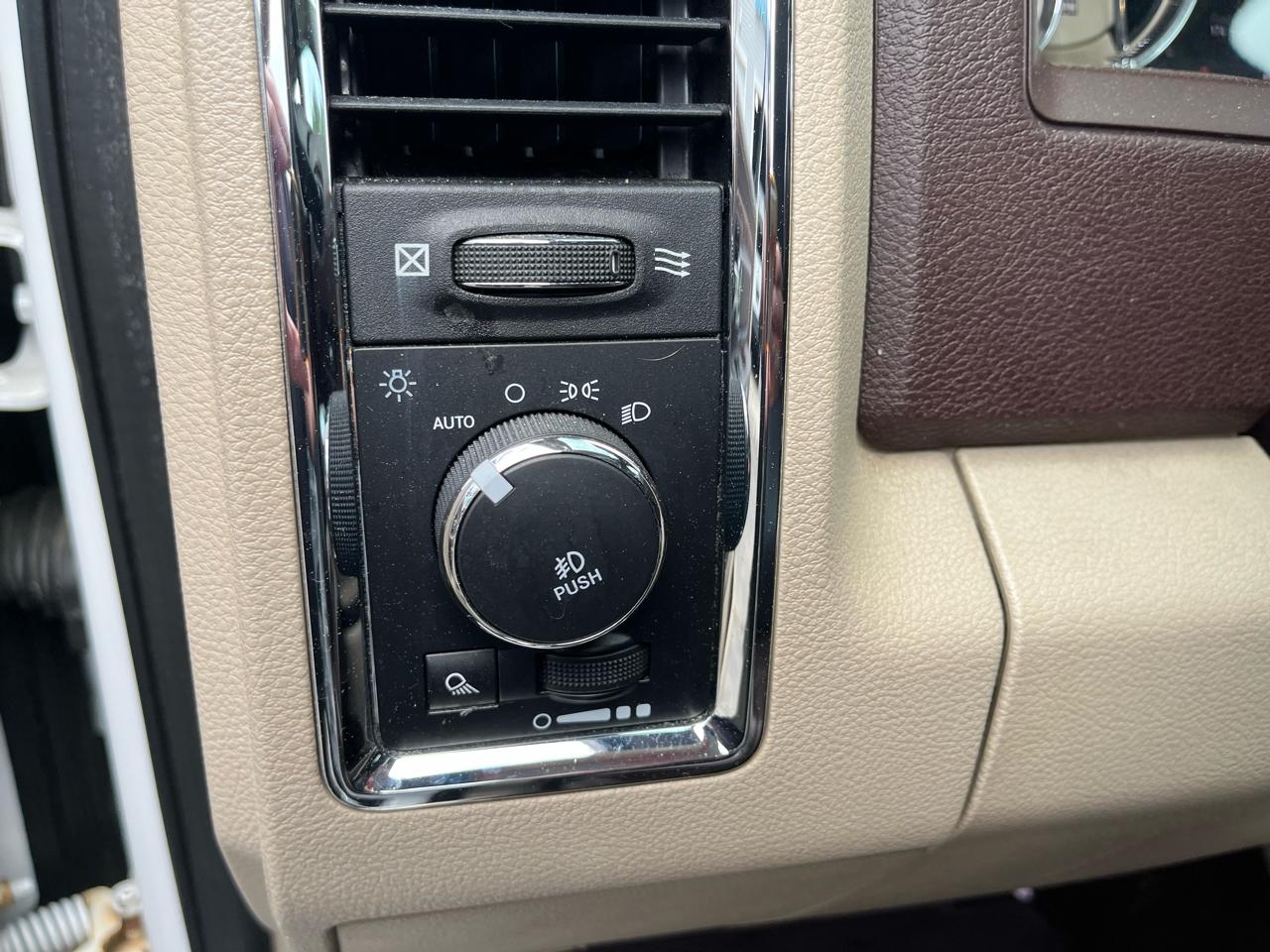 RAM 1500 Longhorn Crew Cab SWB 4WD 2016
