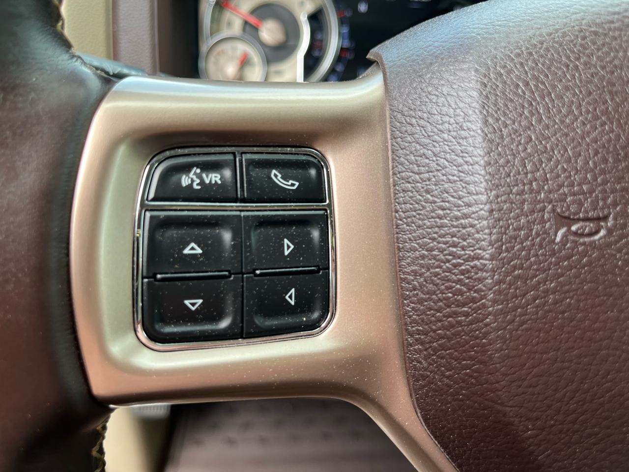 RAM 1500 Longhorn Crew Cab SWB 4WD 2016