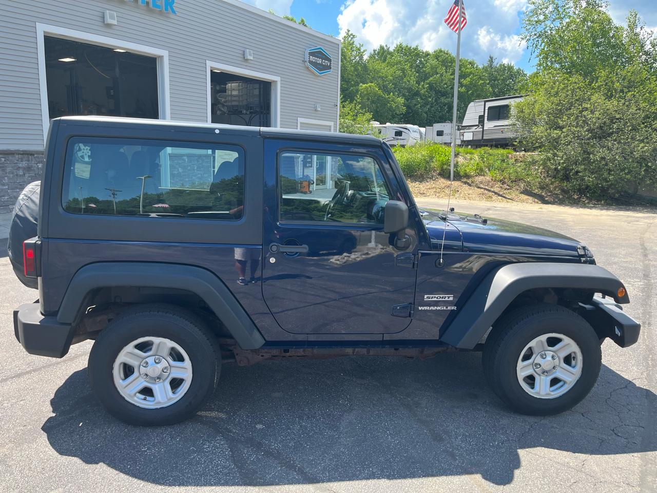 Jeep Wrangler Sport 4WD 2013