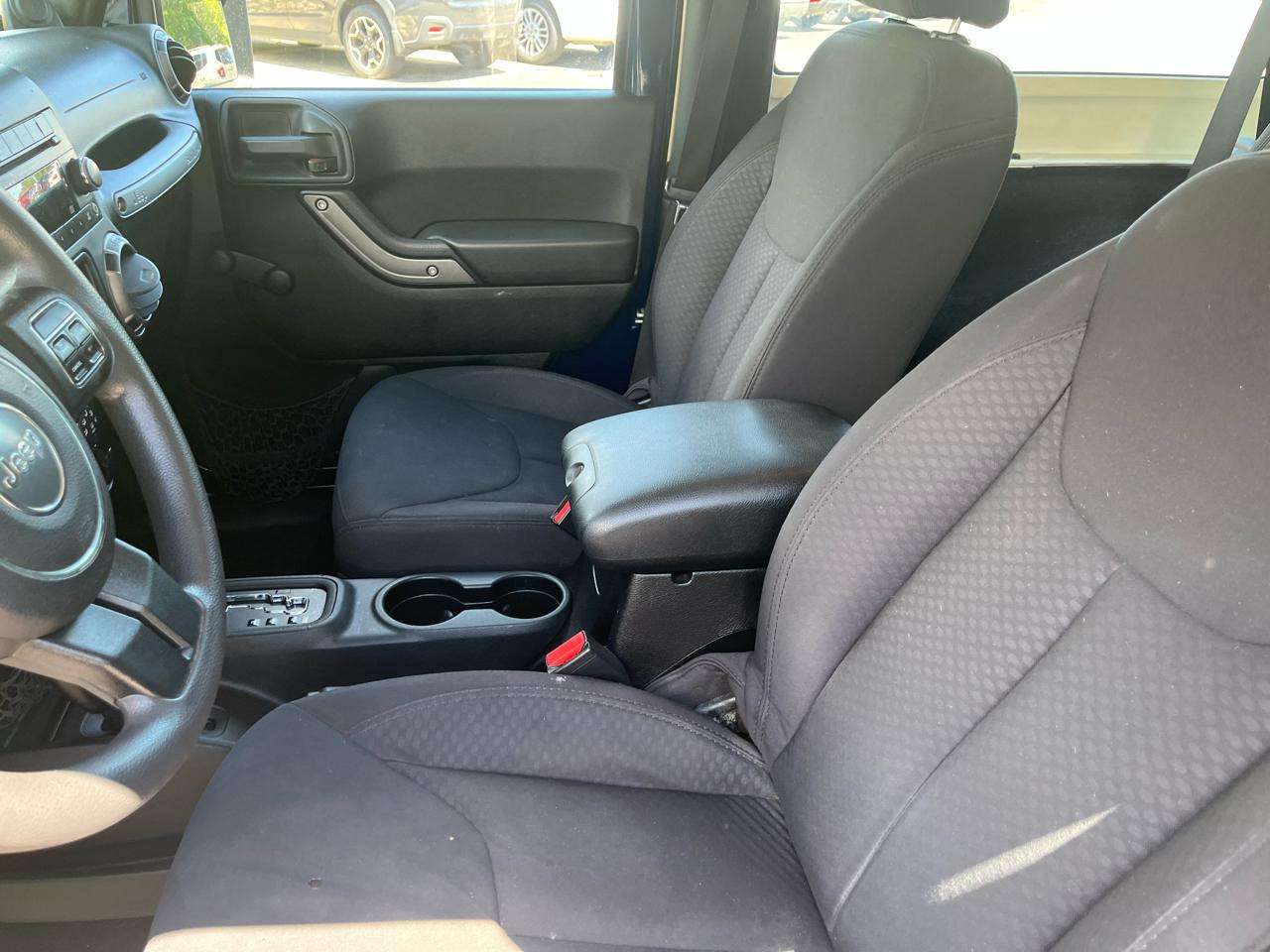 Jeep Wrangler Sport 4WD 2013