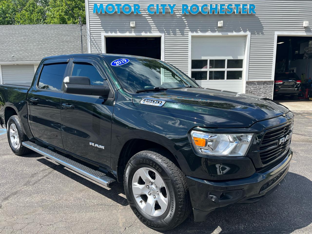 RAM 1500 Big Horn Crew Cab SWB 4WD 2019