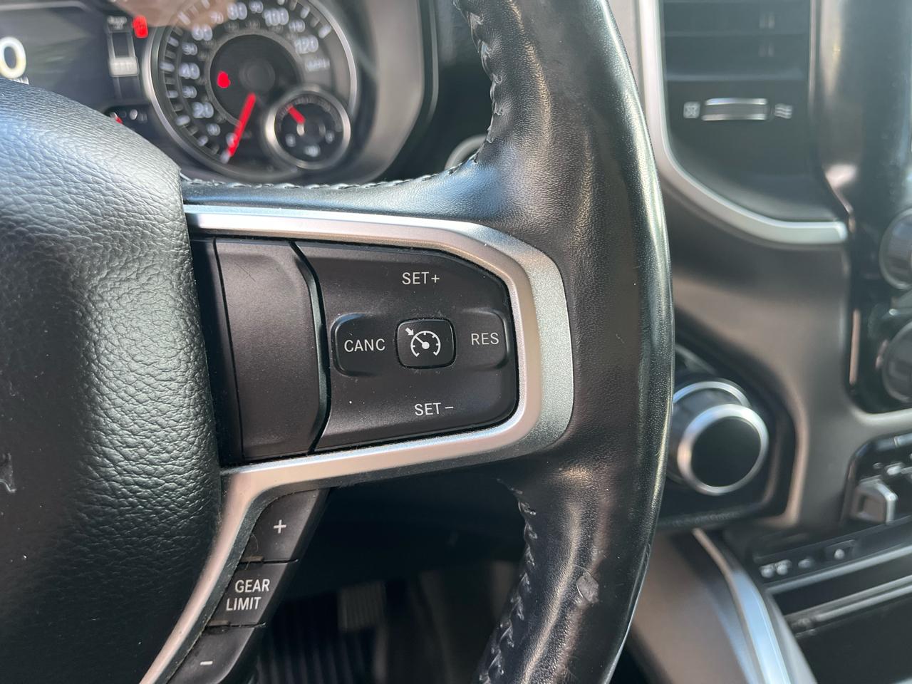 RAM 1500 Big Horn Crew Cab SWB 4WD 2019