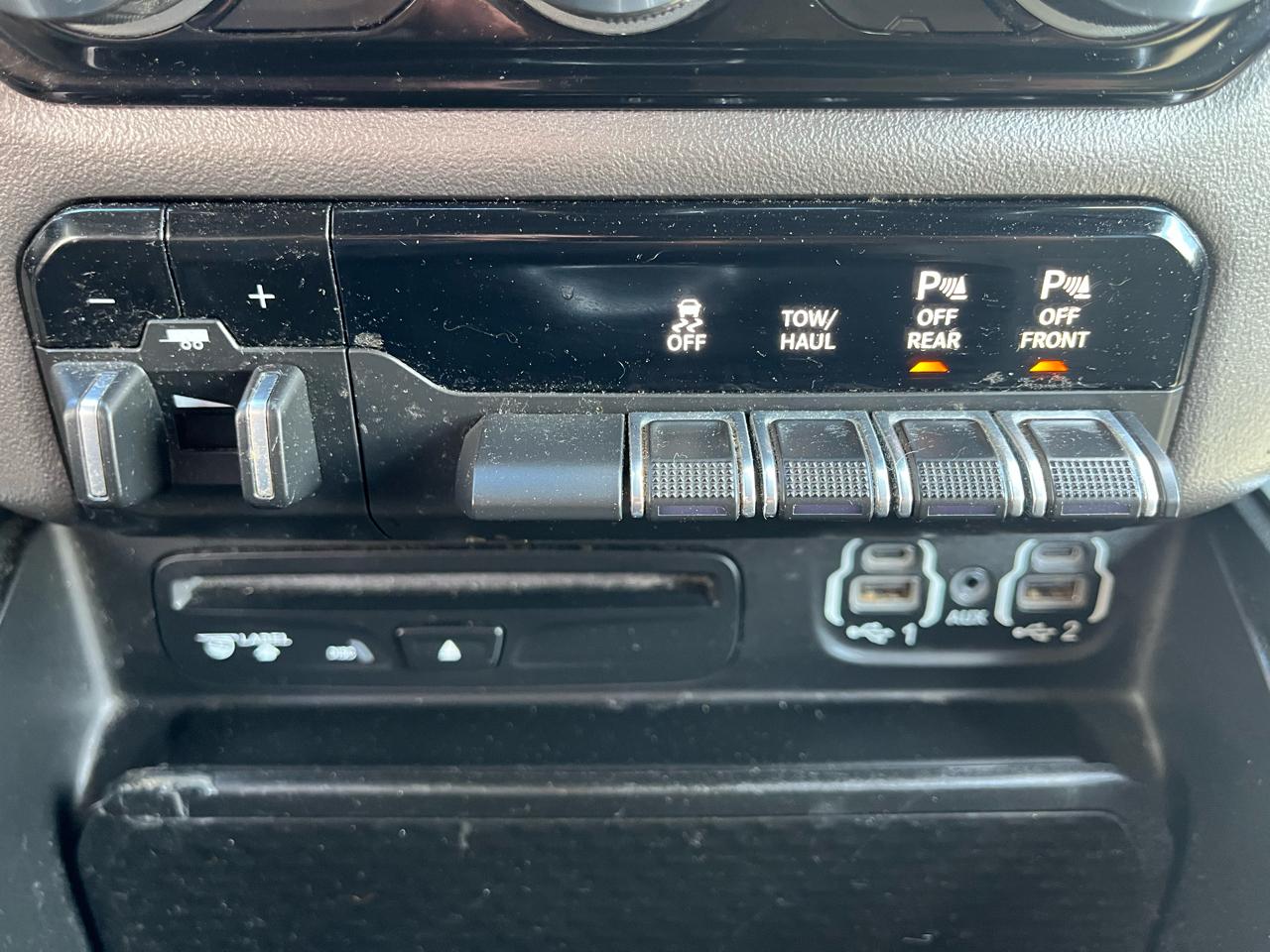 RAM 1500 Big Horn Crew Cab SWB 4WD 2019