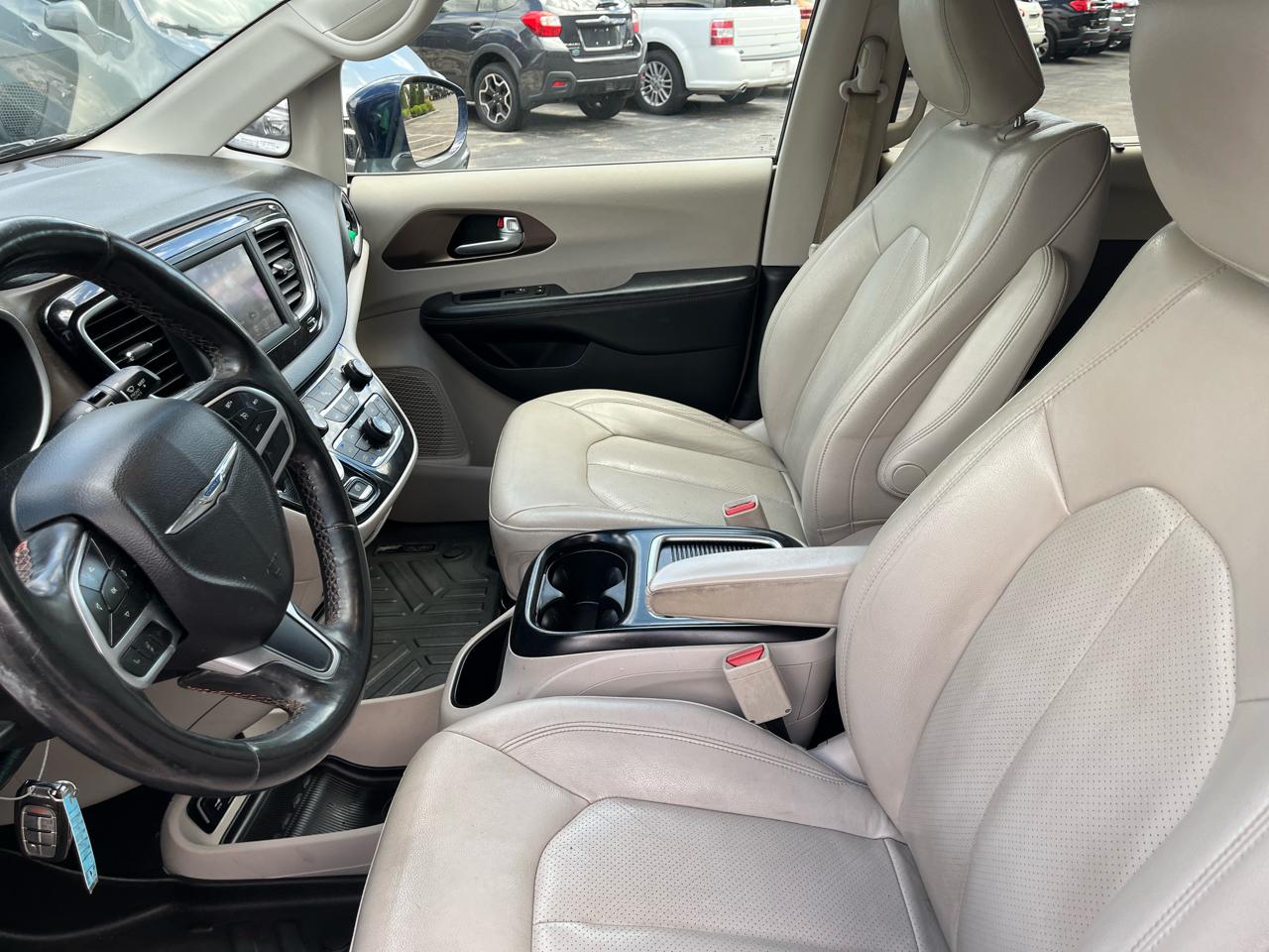 Chrysler Pacifica Touring-L 2019