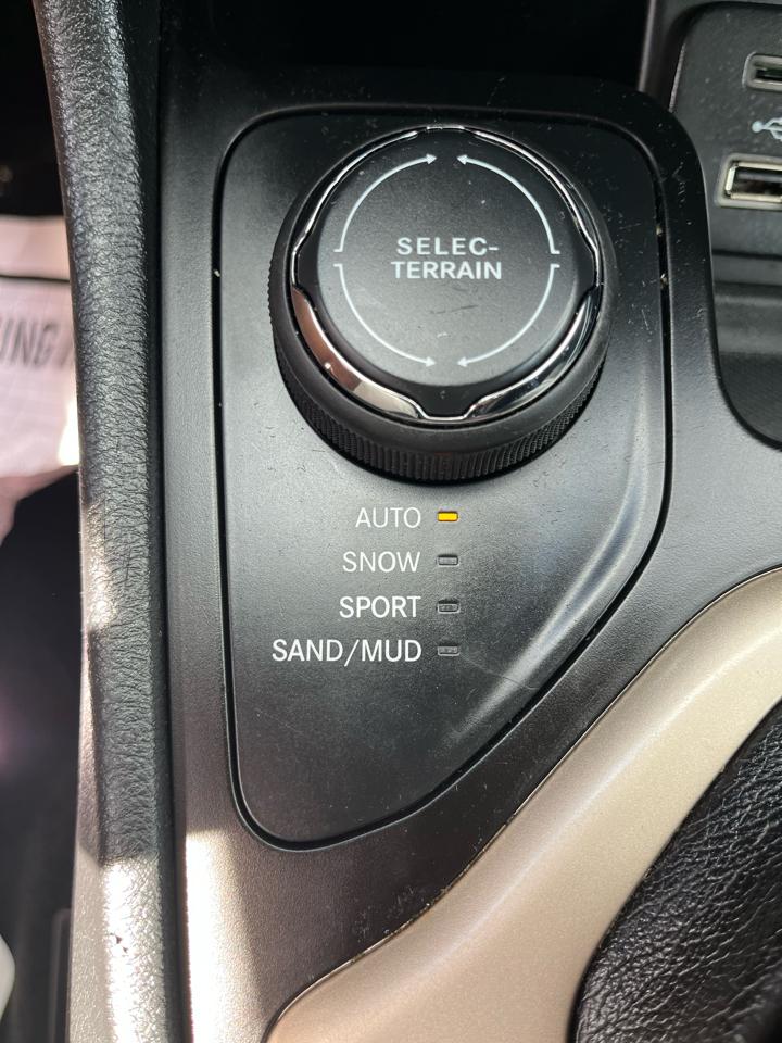 Jeep Cherokee 4WD 4dr Latitude 2016