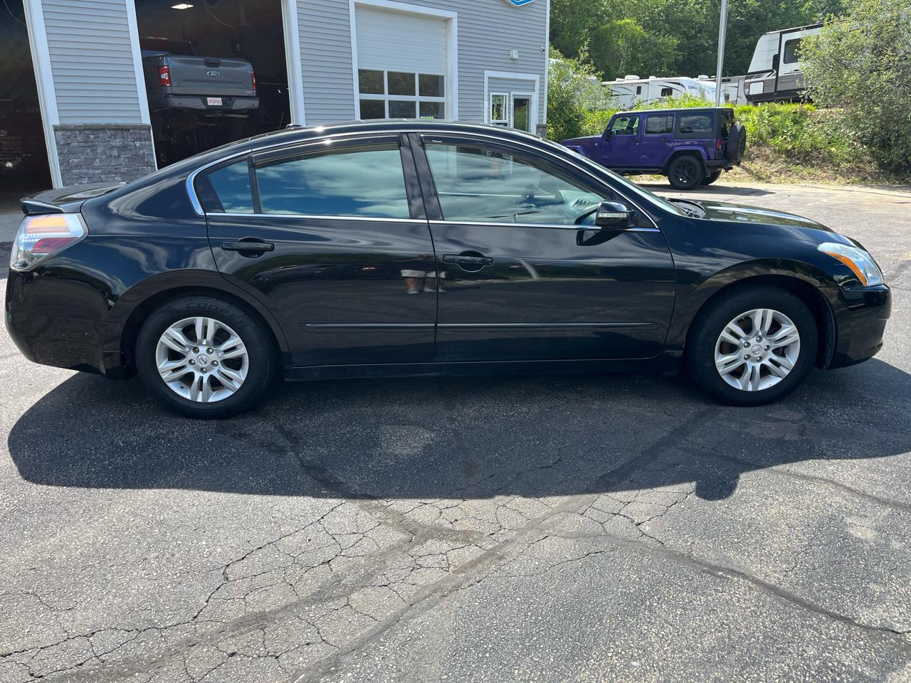 Nissan Altima 2.5 SL Sedan 2012