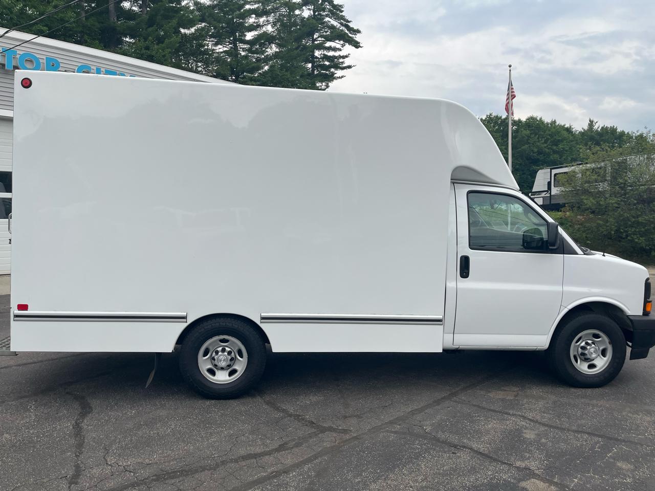 Chevrolet Express G3500 139" 2017