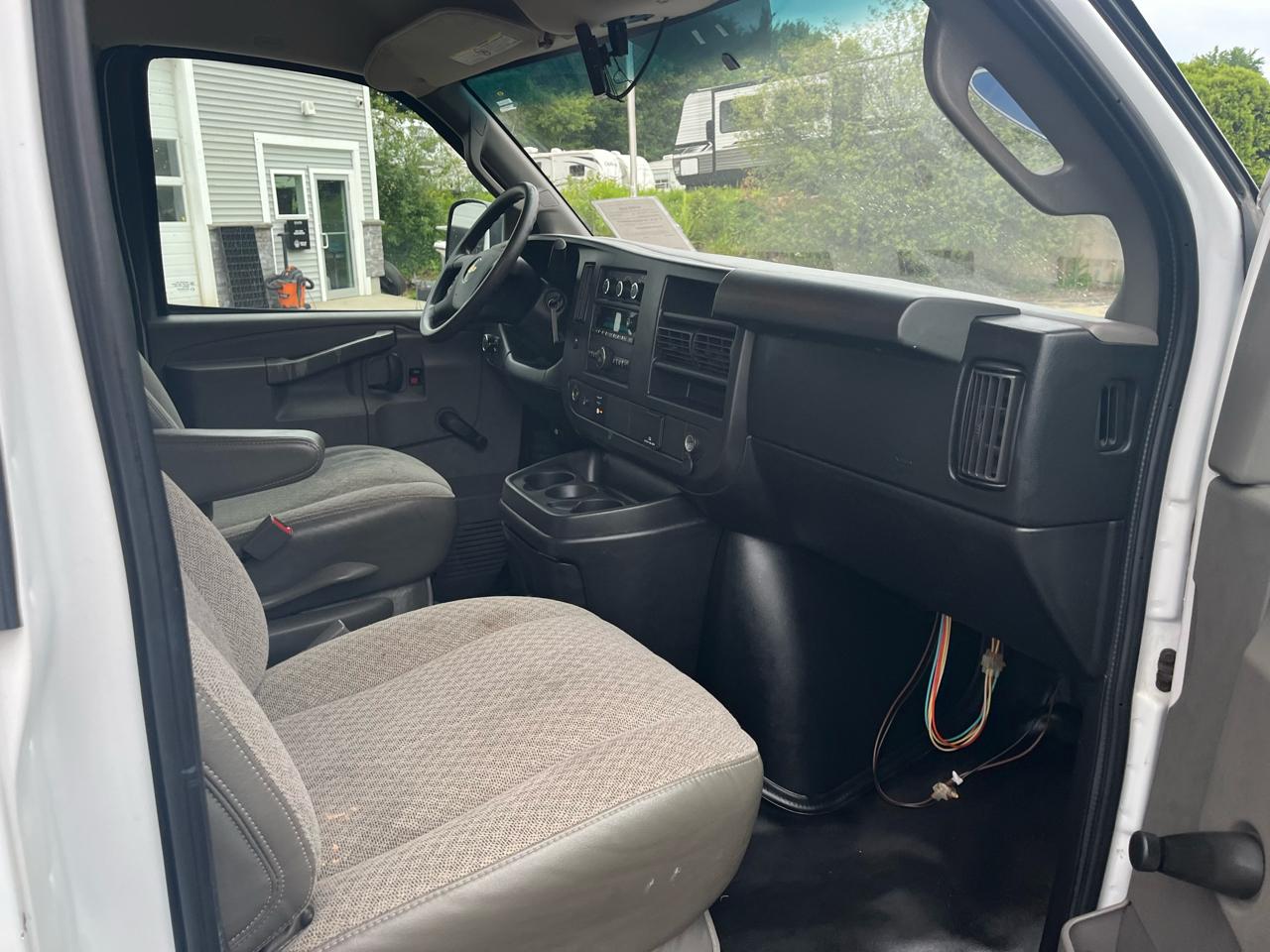 Chevrolet Express G3500 139" 2017