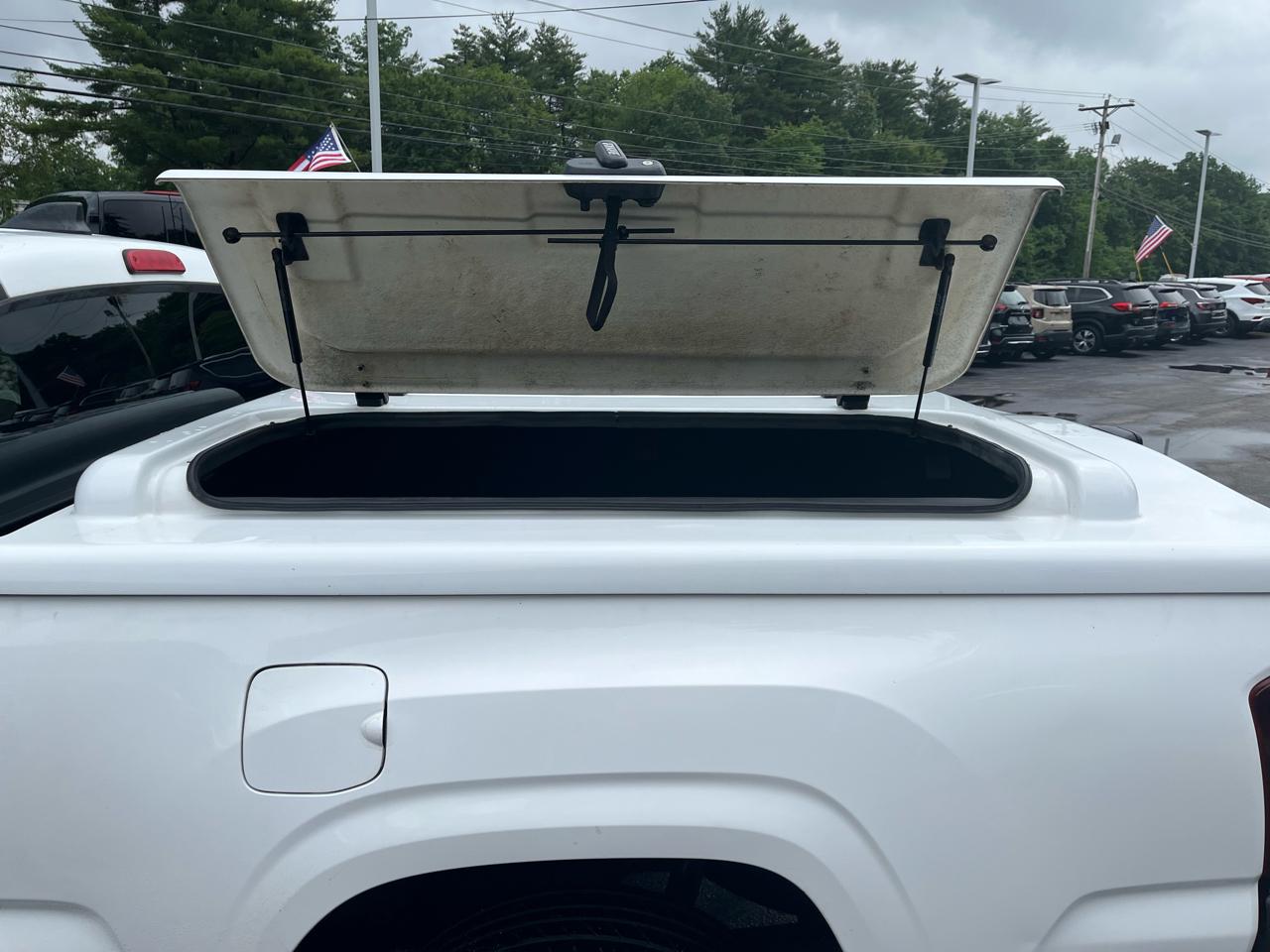 Toyota Tacoma SR5 Access Cab I4 6AT 2WD 2020