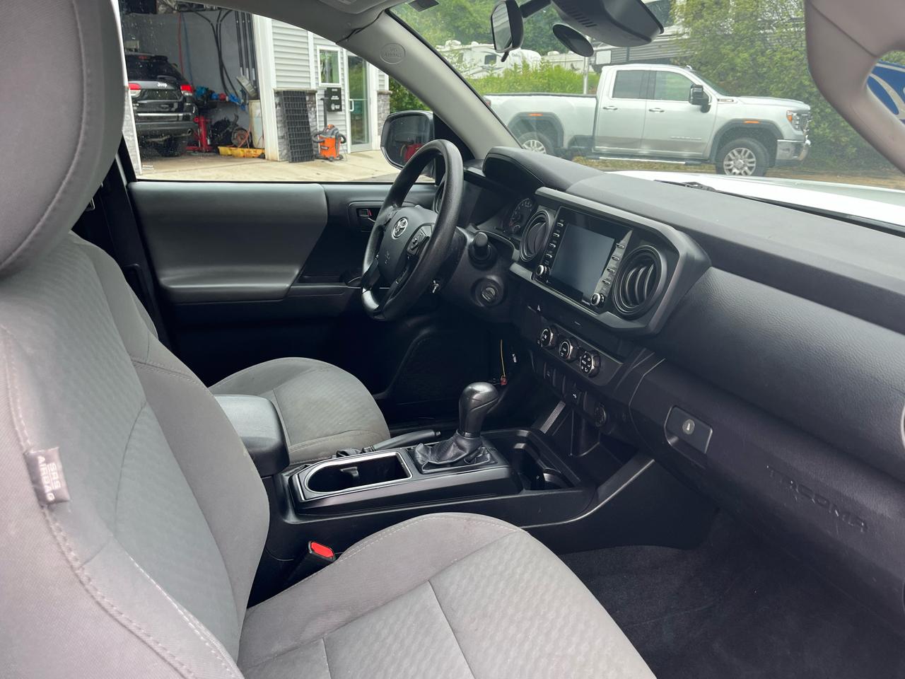 Toyota Tacoma SR5 Access Cab I4 6AT 2WD 2020