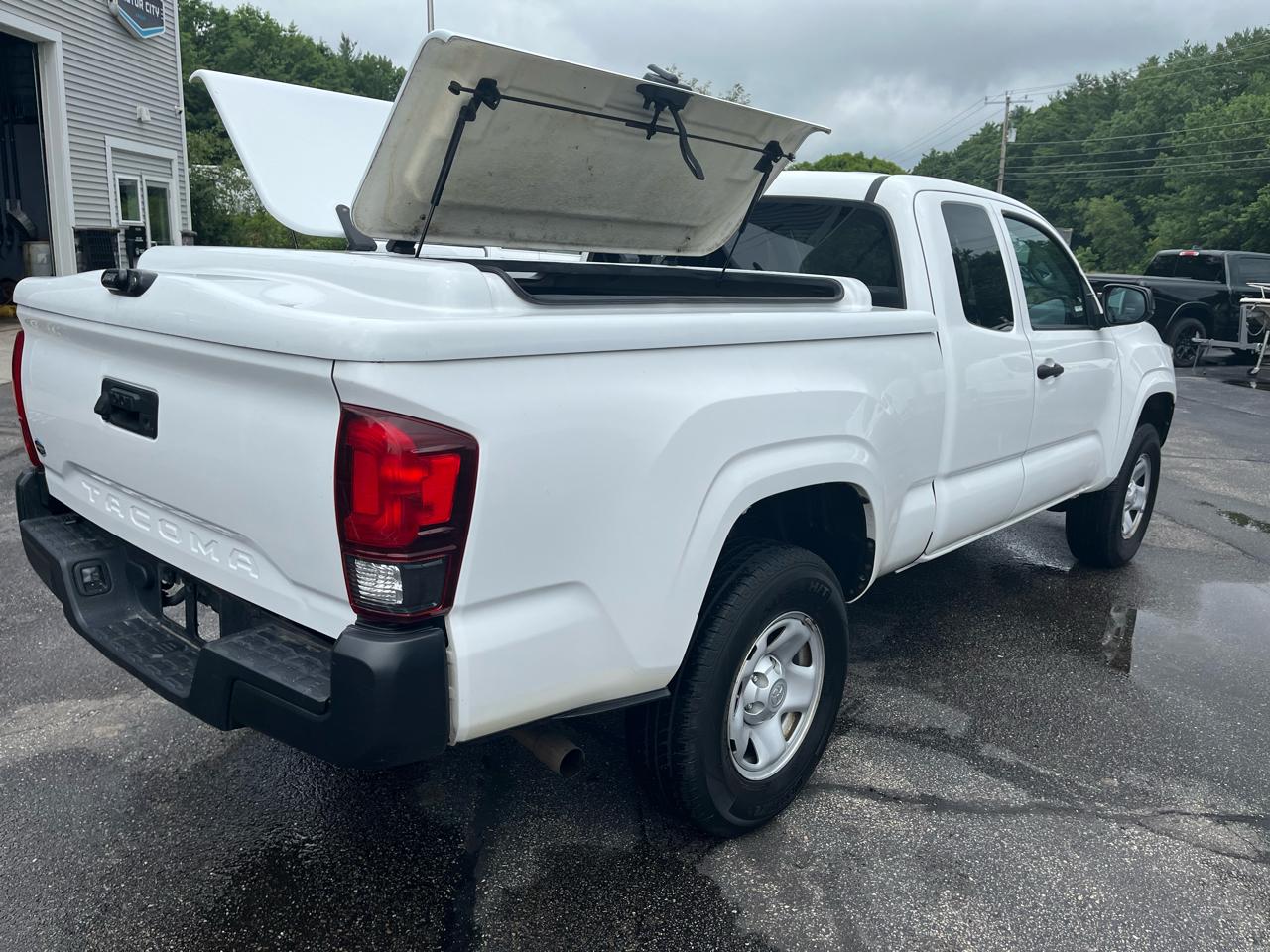 Toyota Tacoma SR5 Access Cab I4 6AT 2WD 2020